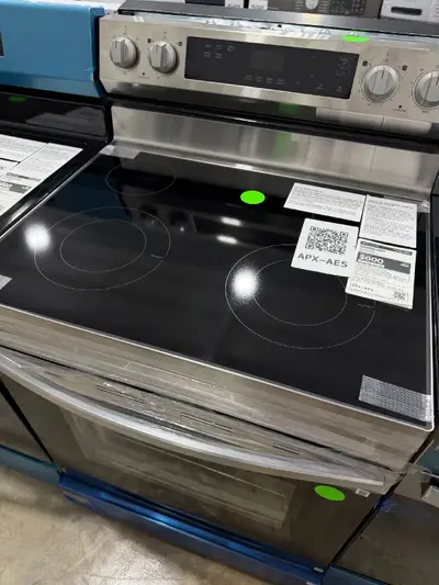 APX-AES — Samsung NE63A6111SS Electric Range, Stainless Steel, front — Columbia