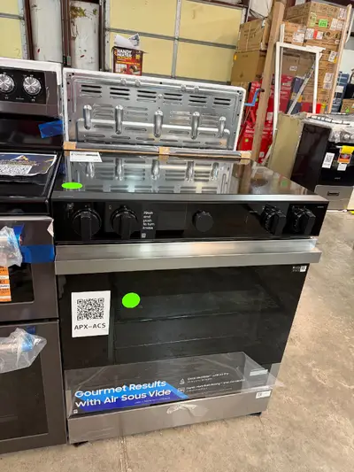 APX-ACS — Samsung NSE6DG8500SRAA Electric Range, Stainless Steel, front — Jefferson City